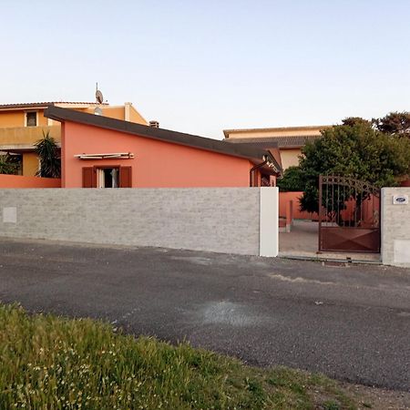 Casa Vacanze Santa Caterina Di Pittinuri  Exterior foto